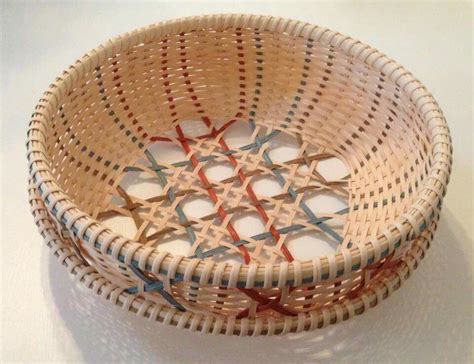 Magic woven basket pattern